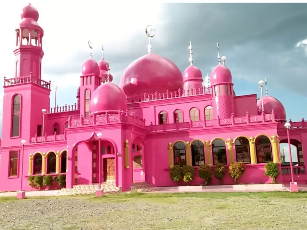 Masjid Pink di Filipina. (Youtube/via Seasia)