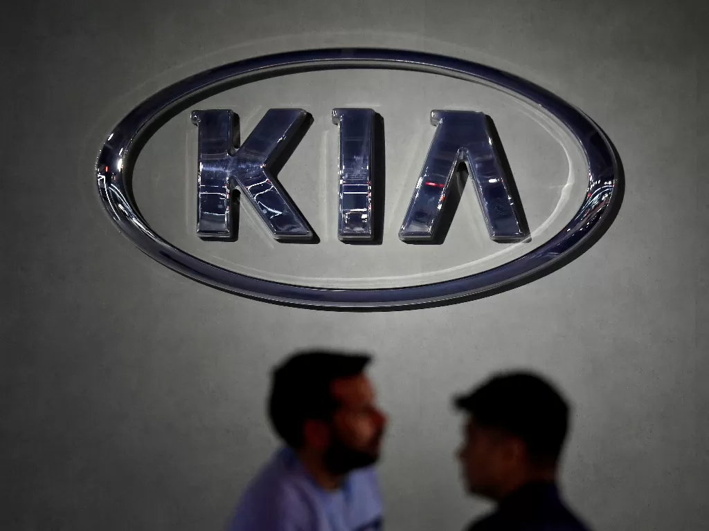Logo pabrikan Kia. (REUTERS/Anushree Fadnavis)