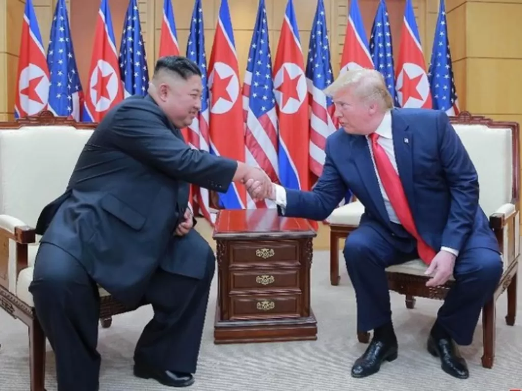 Kim Jong Un dan Donald Trump. (KCNA via REUTERS)