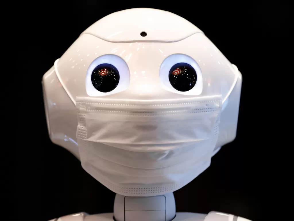 Robot Pepper (photo/REUTERS/Issei Kato)