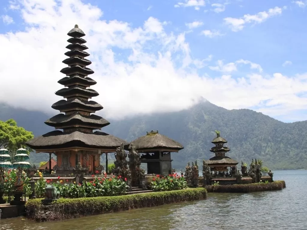 Ilustrasi pariwisata Indonesia. (Pixabay/Madebynastia).