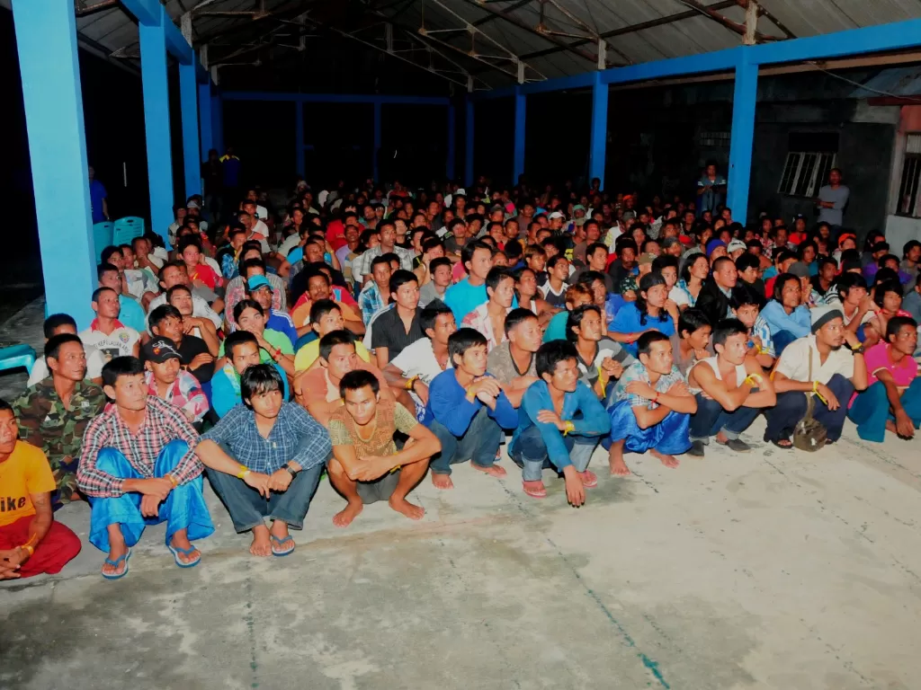 323 ABK WN Myanmar, Laos dan Kamboja di PT. PBR Benjina tiba di PPN Tual menunggu proses pemulangan (Dok. KKP)