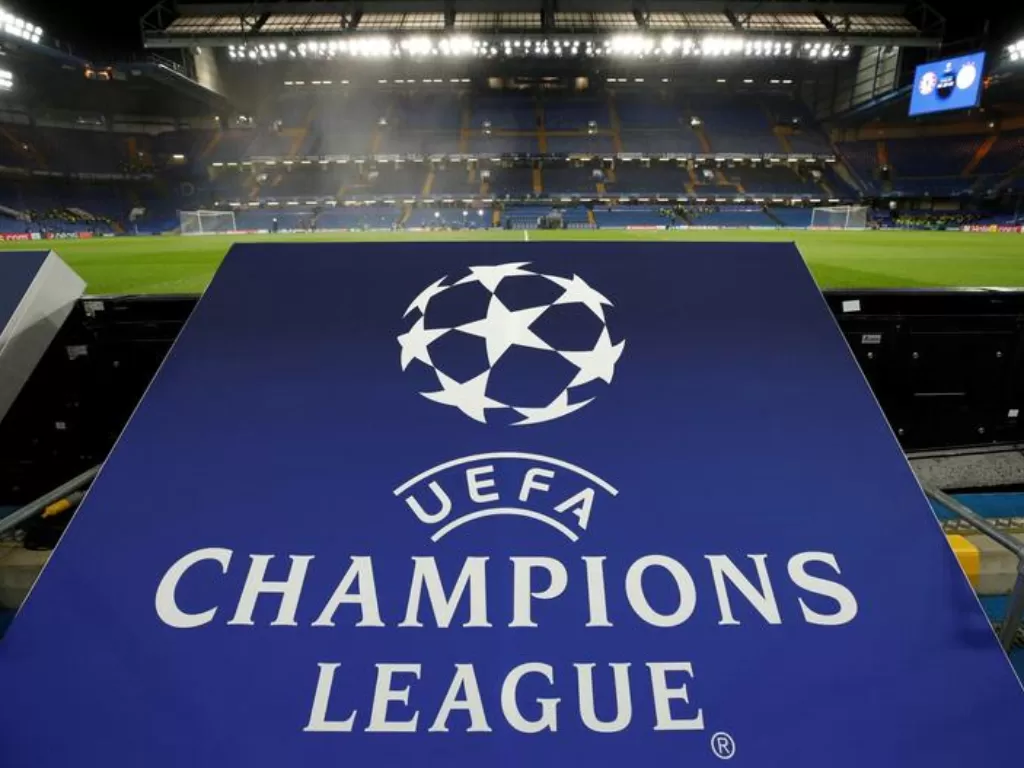  Ilustrasi logo Liga Champions di Stadion Stamford Bridge, London. (REUTERS/John Sibley)