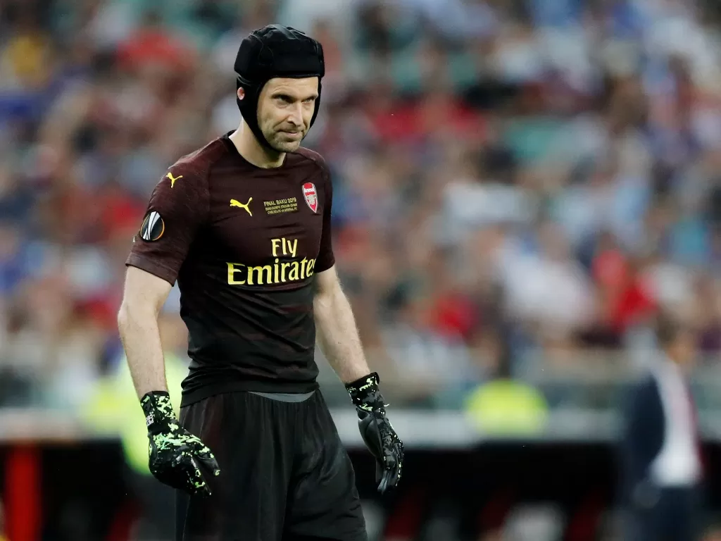 Petr Cech, saat masih berseragam Arsenal. (REUTERS/Amr Abdallah Dalsh)