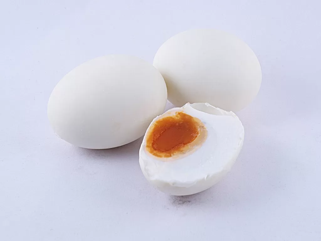 Ilustrasi telur asin. (Pixabay)
