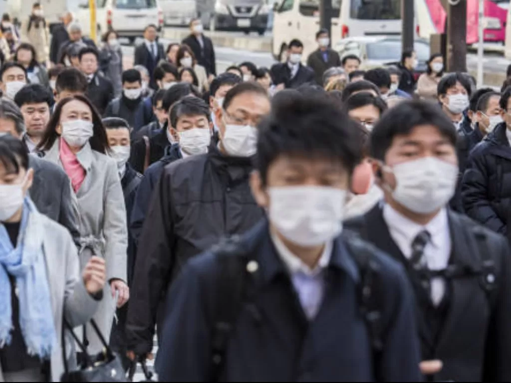 Ilustrasi penduduk Jepang menghadapi virus corona (FINANCIAL TIMES)
