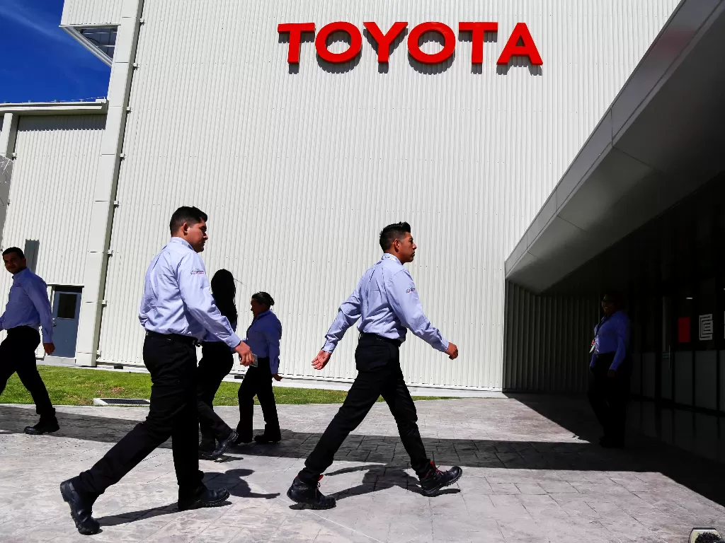 Logo pabrikan Toyota. (REUTERS/Sergio Maldonado)