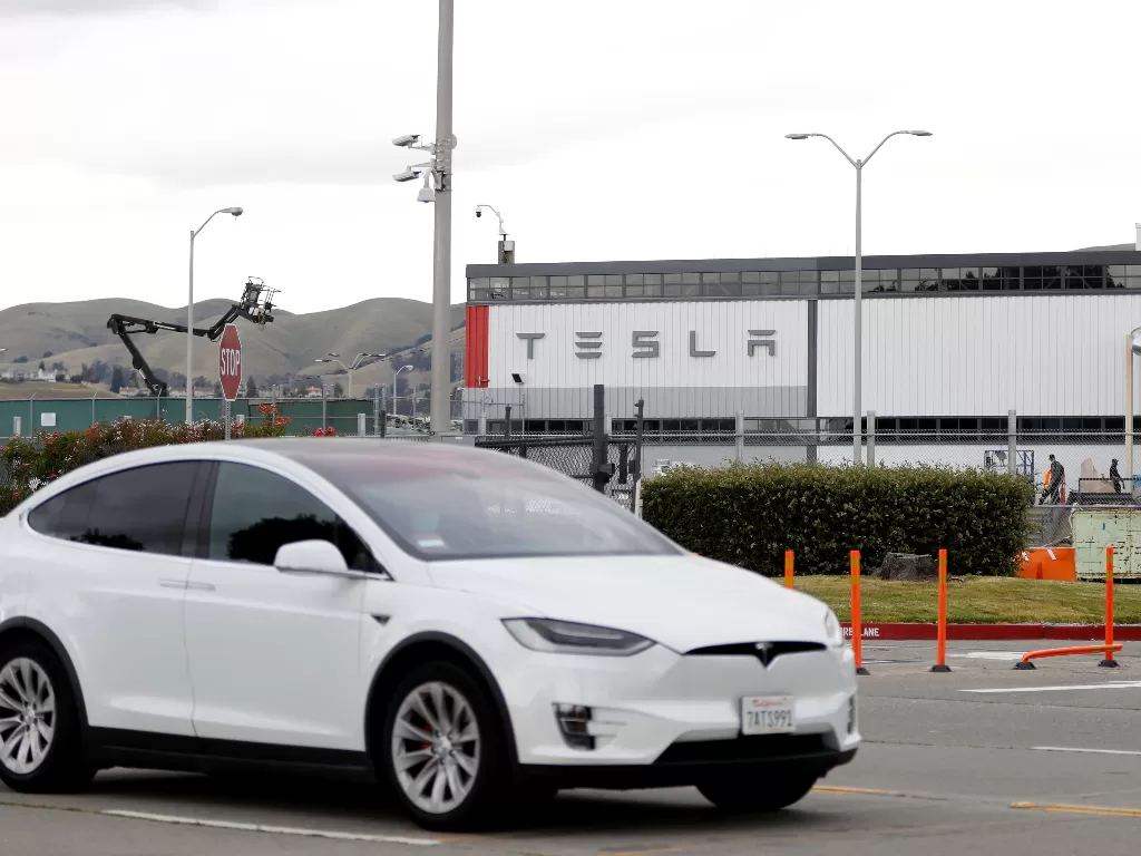 Tampilan pabrikan Tesla di California, Amerika Serikat. (REUTERS/STEPHEN LAM)'
