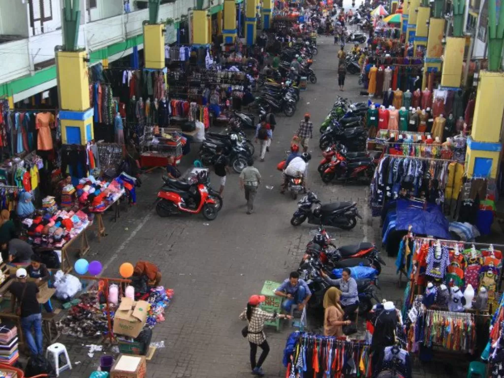 Ilustrasi. Suasana kawasan perdagangan pasar rakyat di Pasar Tengah, Pontianak, Kalimantan Barat. (Photo/Ilustrasi/ANTARA FOTO/Jessica Helena Wuysang)