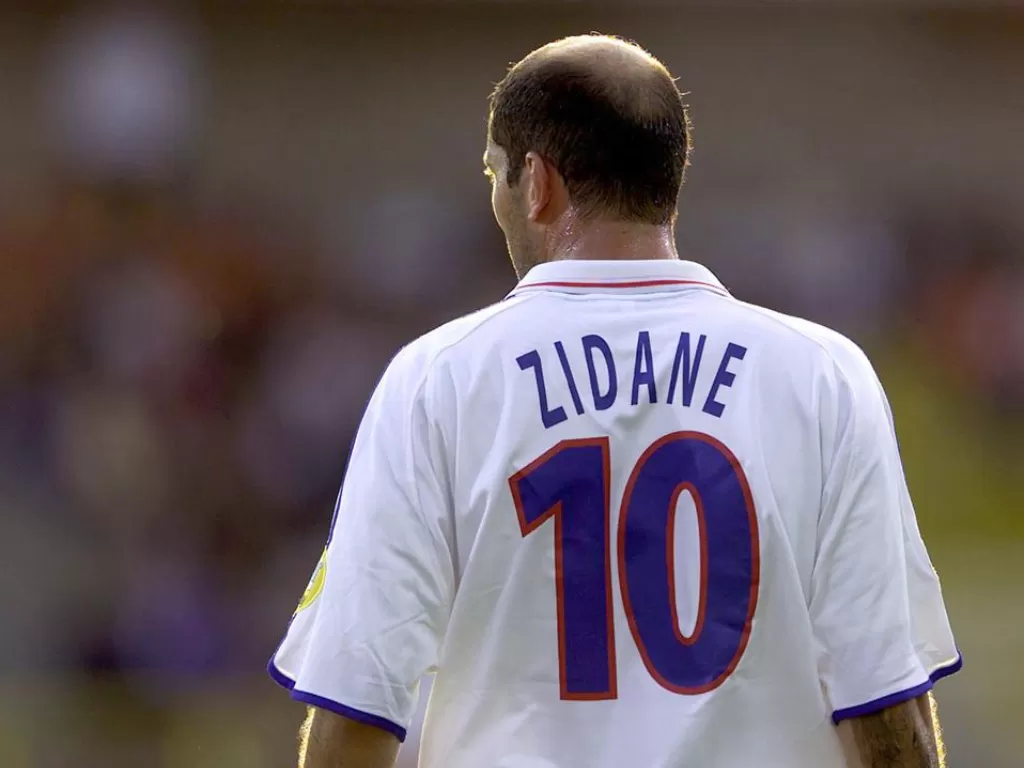 Zinedine Zidane saat masih menjadi pesepak bola. (REUTERS)