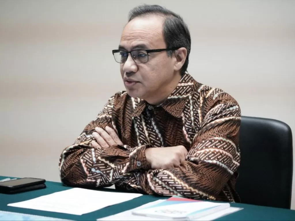 Pelaksana Tugas Juru Bicara Kementerian Luar Negeri Teuku Faizasyah menyampaikan keterangan pers secara daring dari Jakarta, Rabu (13/5/2020). (Antara/Handout Kemlu RI)
