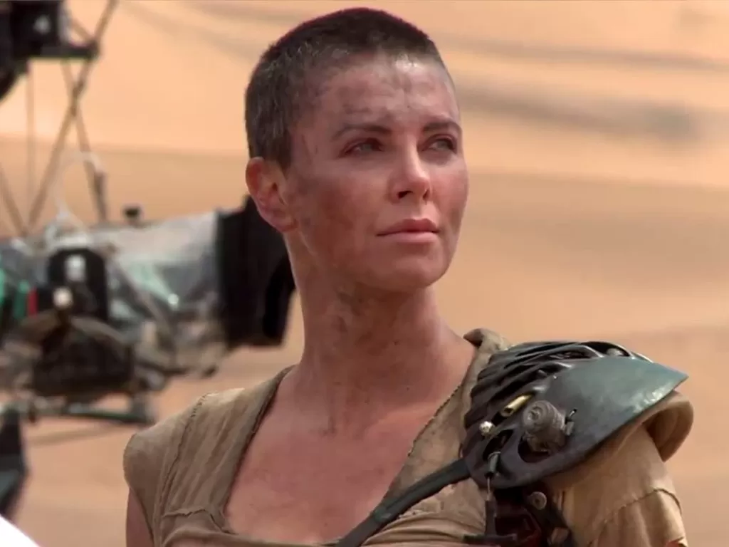 Charlize Theron dalam Mad Max: Fury Road (2015). (IMDb)
