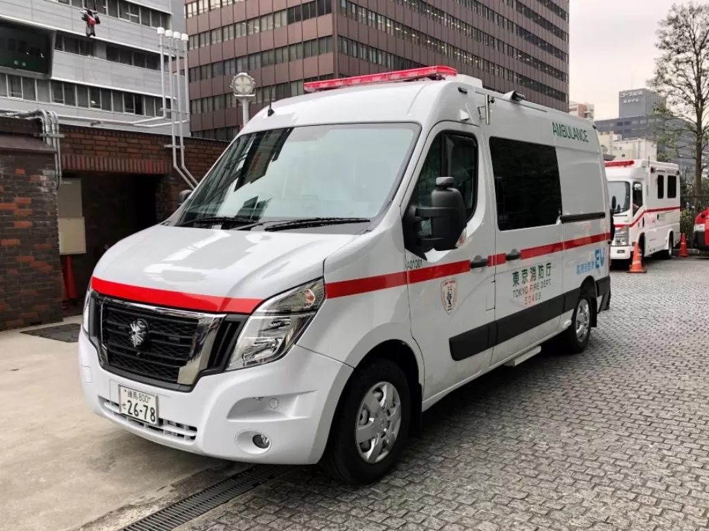 Nissan NV400 Zero Emission Ambulance. (Dok. Nissan)