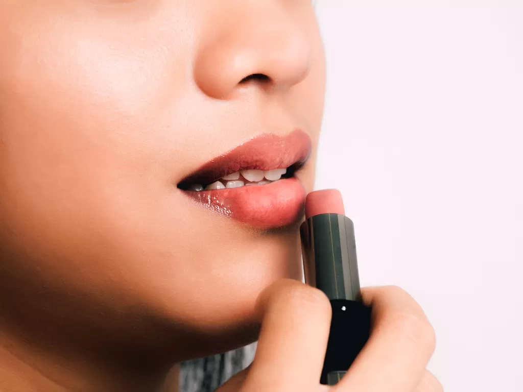 Ilustrasi pilihan warna lipstik (Pexels/Oleg Magni)