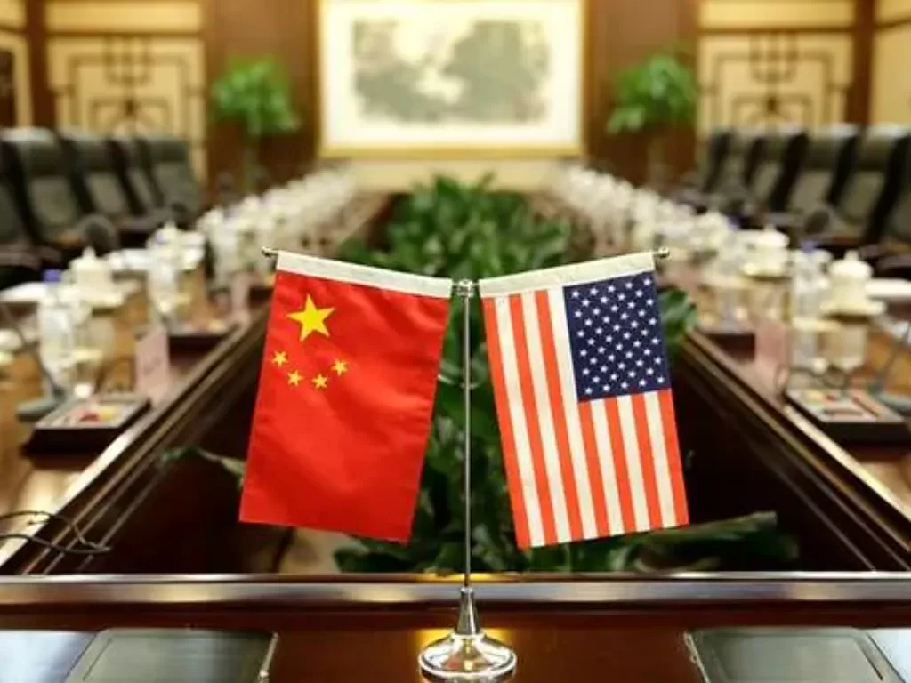 Ilustrasi perseteruan AS dan Tiongkok. (REUTERS/Jason Lee)
