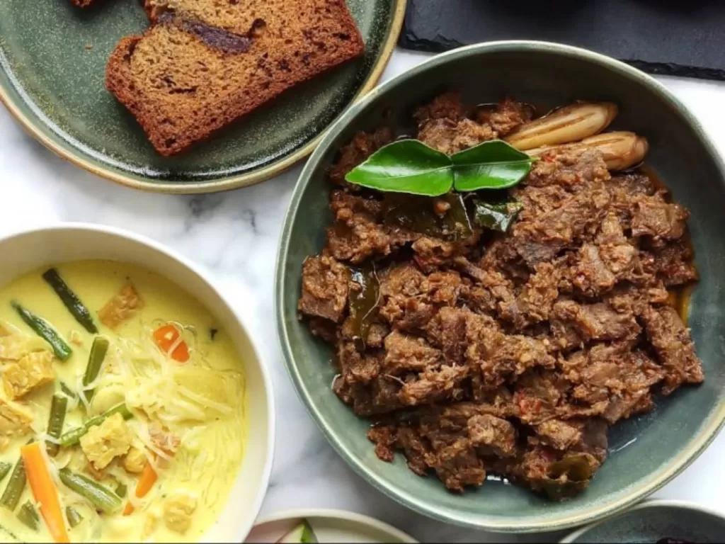 Ilustrasi makanan Hari Raya. (Instagram/moms.learn.to.cook)