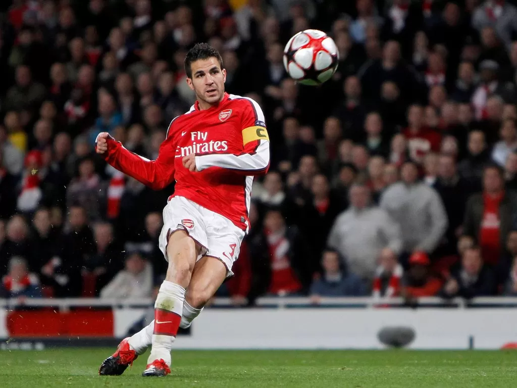 Cesc Fabregas saat masih berseragam Arsenal. (REUTERS/Eddie Keogh)