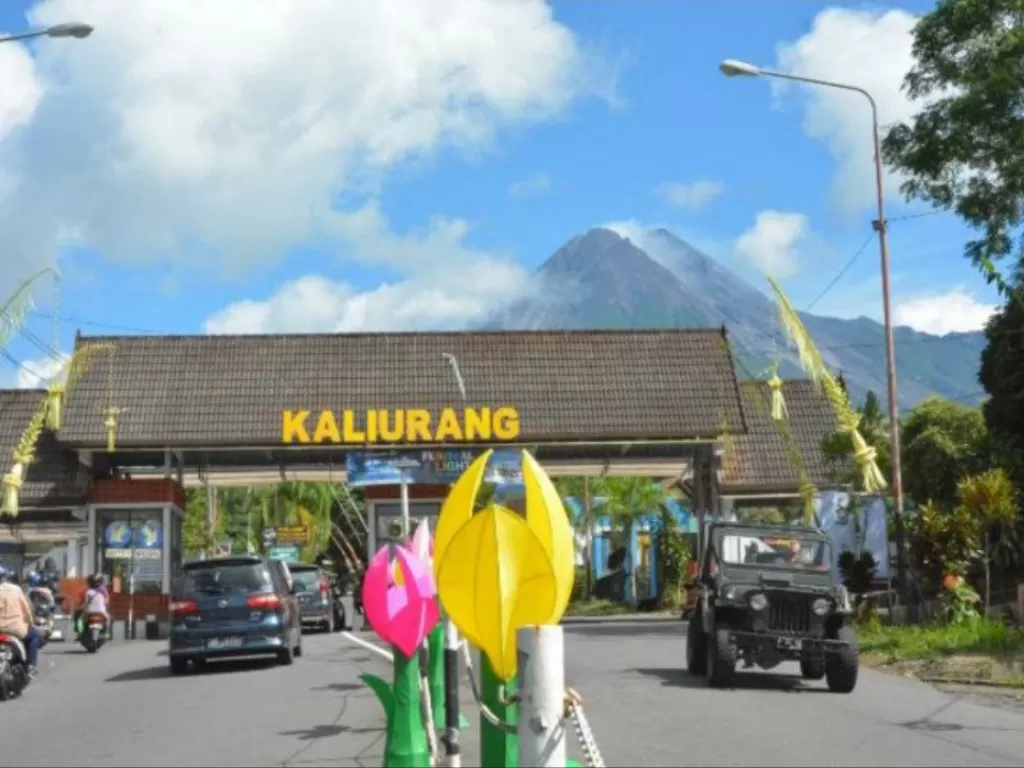 Pintu masuk wisata alam Kaliurang, Sleman, Yogyakarta. (Humas Sleman via Antara)