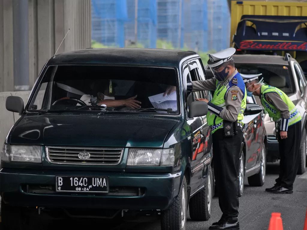 Ilustrasi kendaraan masuk Jakarta. (ANTARA FOTO/ Fakhri Hermansyah).