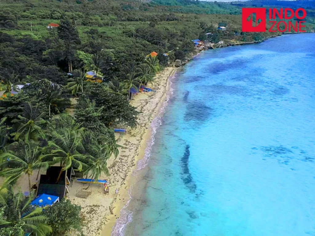 Ilustrasi destinasi wisata Pantai Nirwana di Baubau, Sulawesi Tenggara. (INDOZONE/Fahmy Fotaleno)