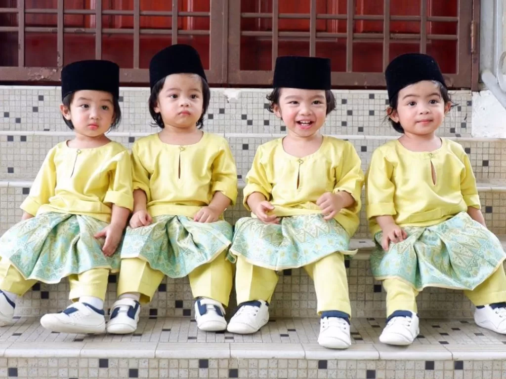 Empat bocah kembar yang menggemaskan. (Photo/Instagram/@sha.rissa)