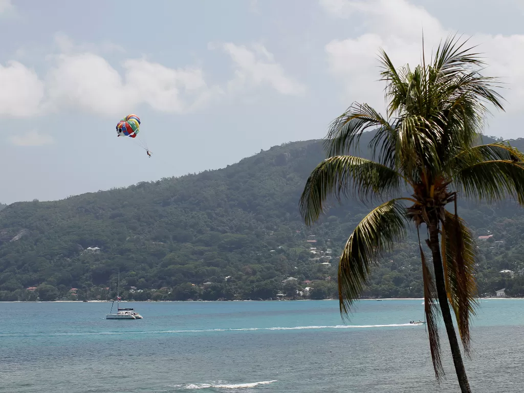 Sebuah pantai di Seychelles. (REUTERS/Ahmed Jadallah)