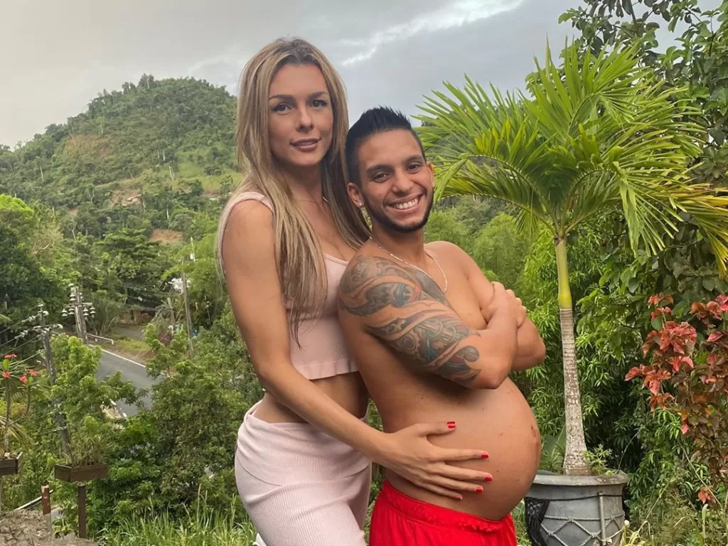 Danna Sultana bersama suaminya Esteban Landrau. Pasangan transgender menanti kelahiran putera mereka(Instagram/Danna Sultana)