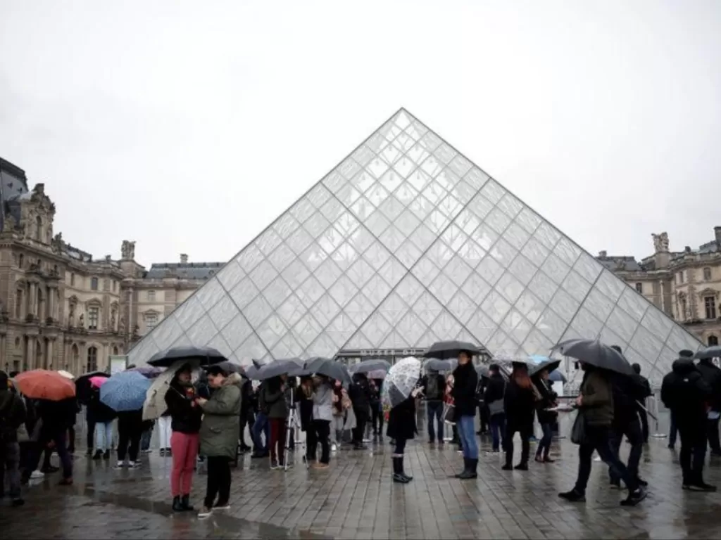 Museum Louvre di Paris. (REUTERS/Benoit Tessier)
