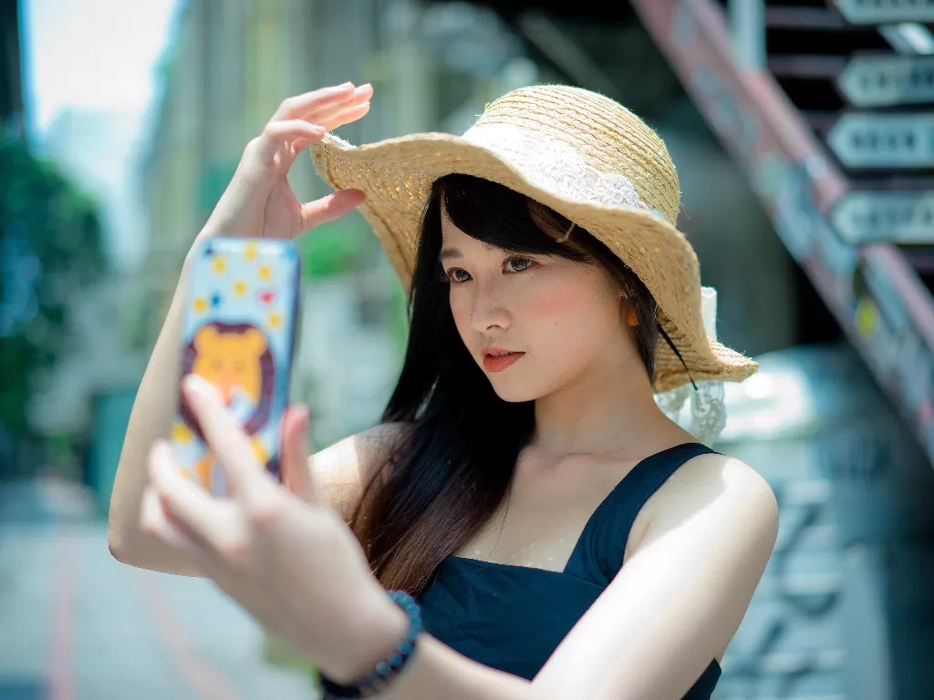 Ilustrasi selfie (Pexels/Tommy Huang)