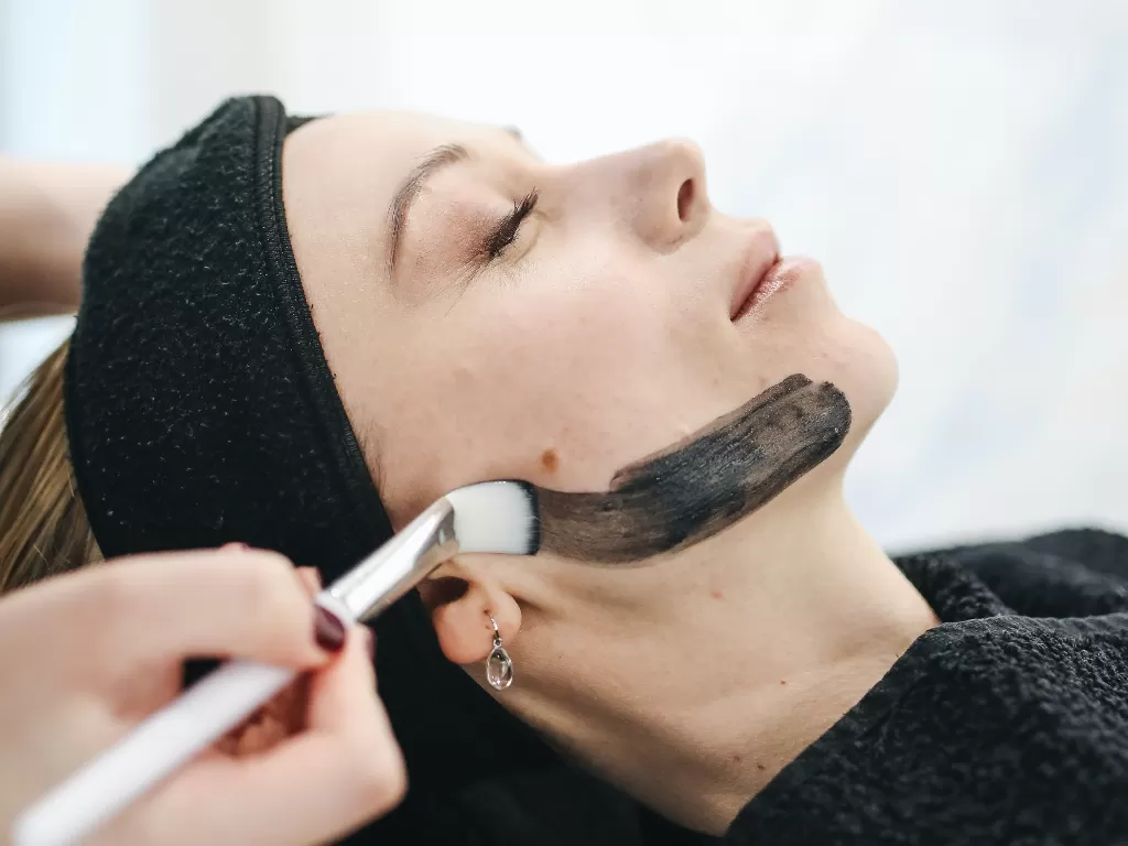 Ilustrasi perawatan kulit wajah (Pexels/Polina Tankilevitch)