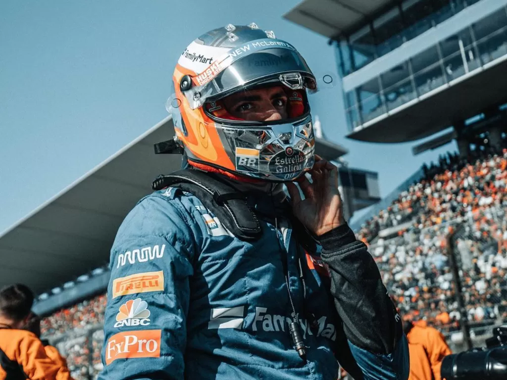 Pembalap McLaren, Carlos Sainz. (Instagram/@carlossainz55)