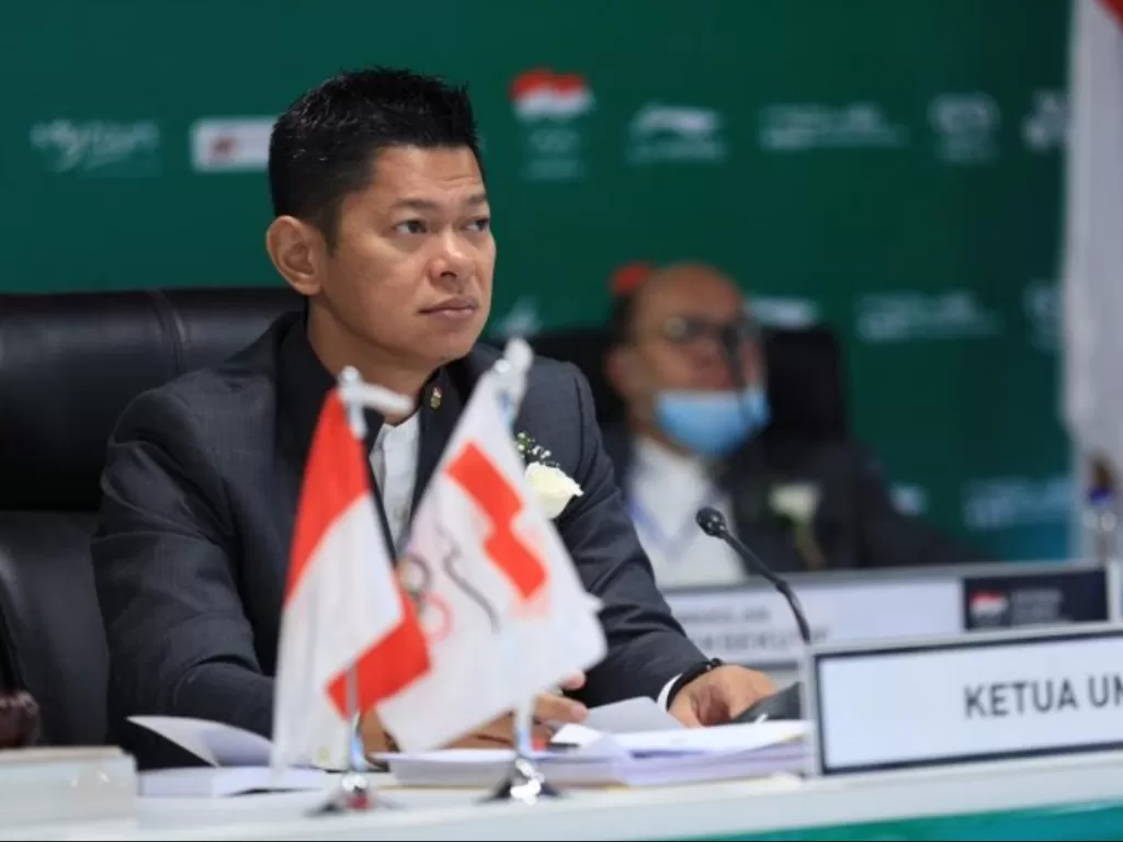 Ketua Umum Komite Olimpiade Indonesia (KOI) Raja Sapta Oktohari saat memimpin Rapat Anggota Luar Biasa (RALB) secara virtual di Jakarta, Senin (8/6/2020). (Photo/ANTARA/HO/KOI)
