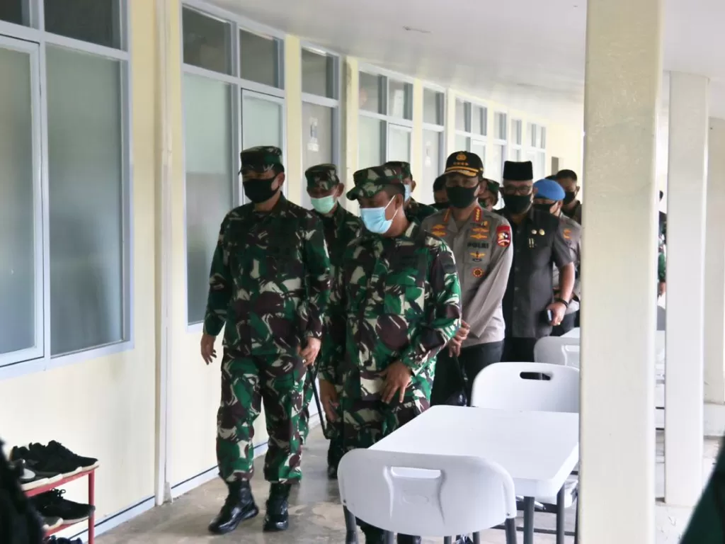 Kunjungan kerja Panglima TNI-Kapolri di RSKI Pulau Galang dan Mal di Kepri. (Dok. Humas Polda Kepri)