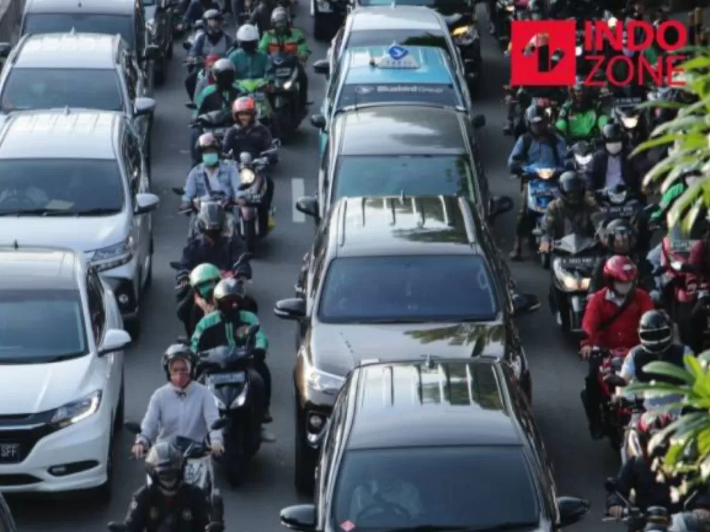 Lalu lintas DKI Jakarta (INDOZONE/ Febio Hernanto)