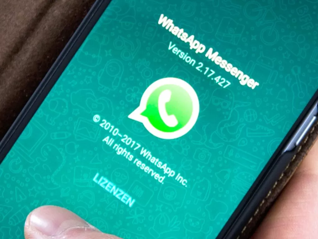 Aplikasi WhatsApp Messenger di smartphone (Pixabay)