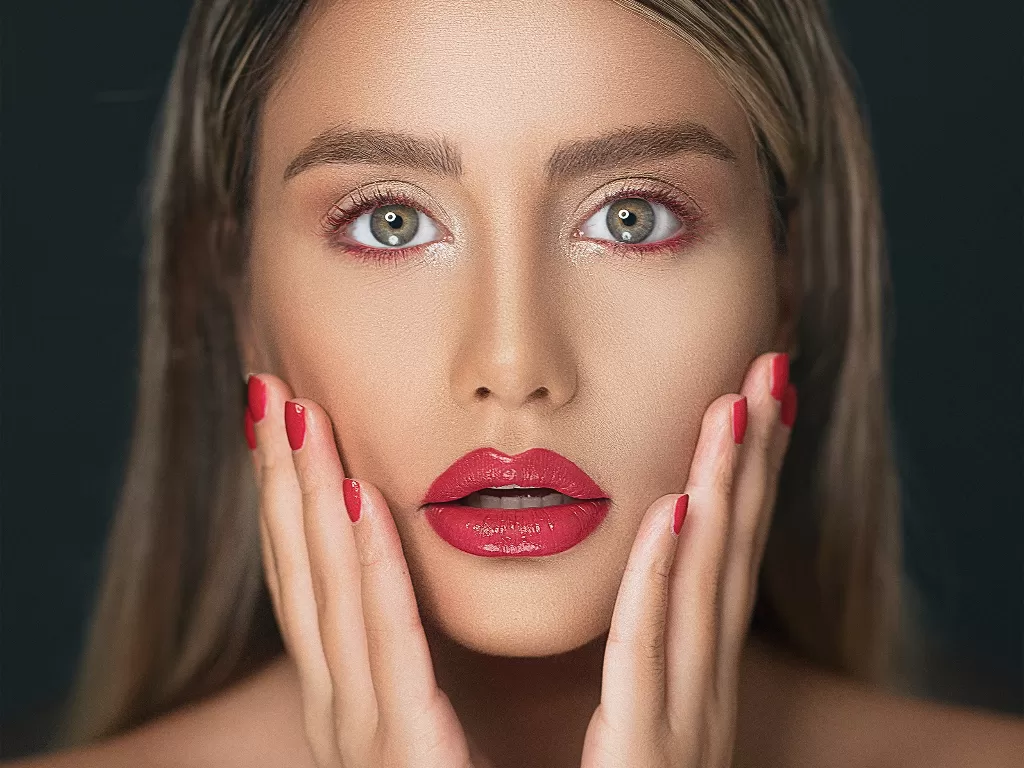 Ilustrasi makeup tanpa luntur (Pexels/Ali Pazani)