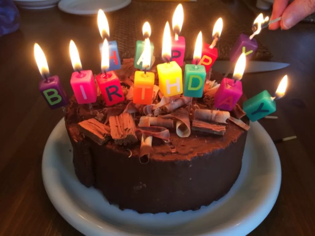 Ilustrasi kue ulang tahun (Dark Dwarf)