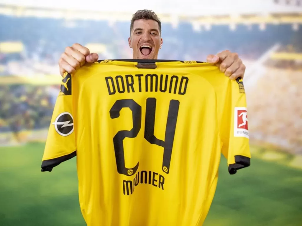 Bek PSG, Thomas Meunier resmi bergabung ke Borussia Dortmund. (Instagram/thomas12meunier)