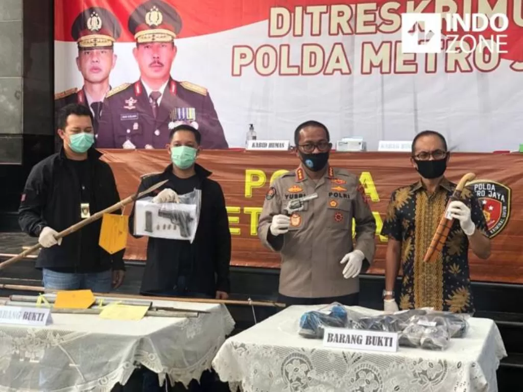 Konferensi pers penangkapan 5 DPO kasus kelompok John Kei di Polda Metro Jaya, Jumat (26/6/2020). (INDOZONE/Samsudhuha Wildansyah)