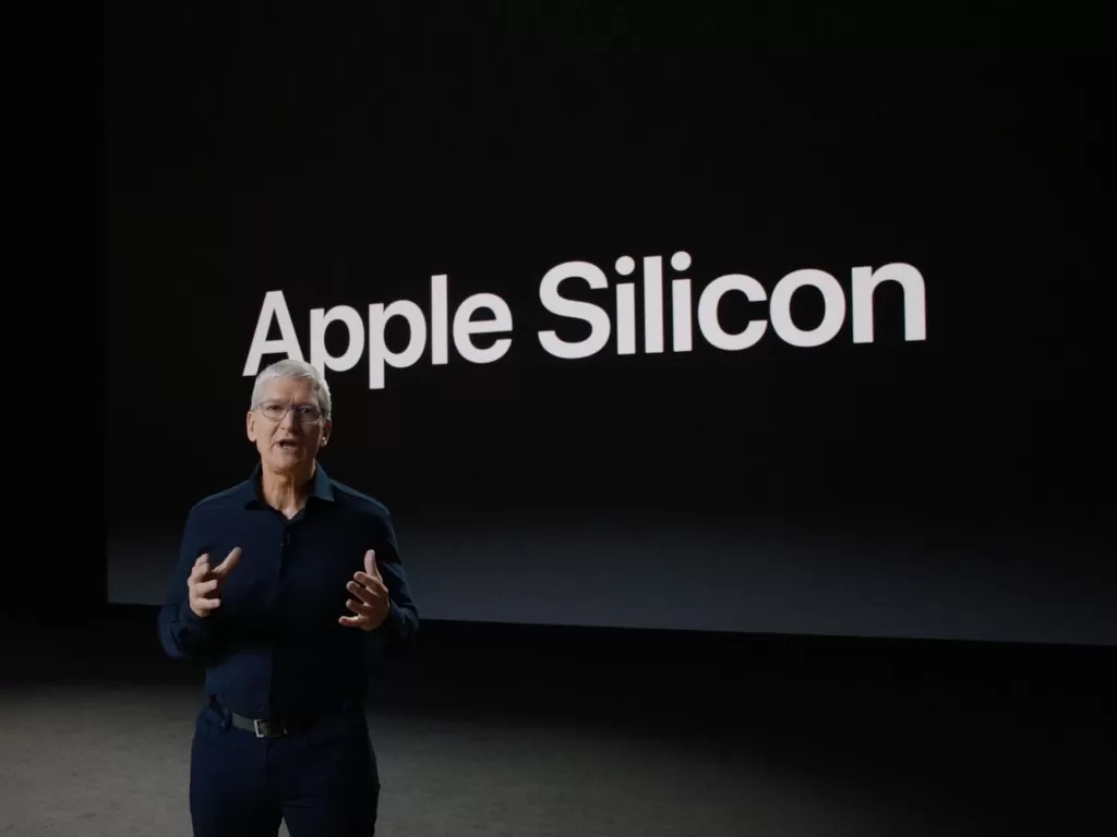 CEO Apple, Tim Cook saat memperkenalkan Apple Silicon (photo/Dok. Apple)