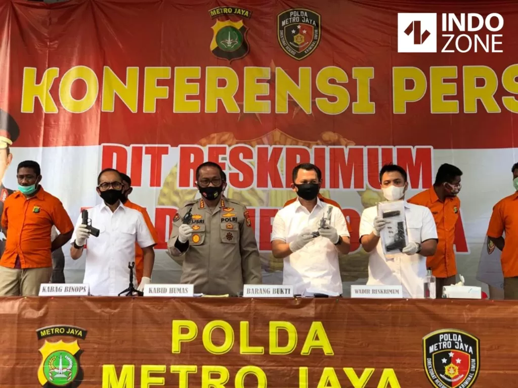Konferensi pers kasus John Kei cs di Polda Metro Jaya, Jakarta, Senin (29/6/2020). (INDOZONE/Samsudhuha Wildansyah)