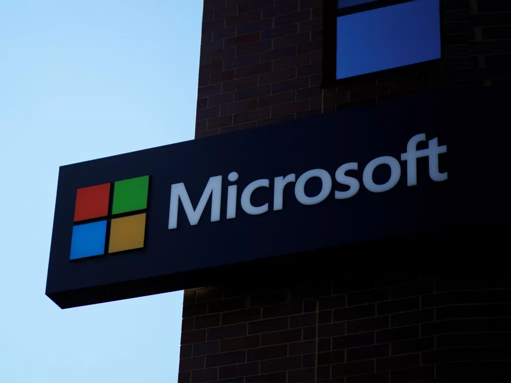 Logo perusahaan teknologi Microsoft (photo/REUTERS/Brian Snyder)