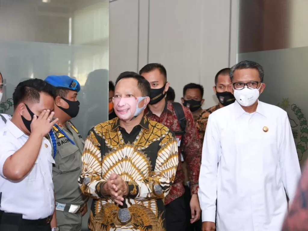 Mendagri Tito Karnavian saat hadir dalam Rakor Kesiapan Pilkada Serentak Tahun 2020 di Provinsi Sulawesi Selatan. (Foto: Puspen Kemendagri)