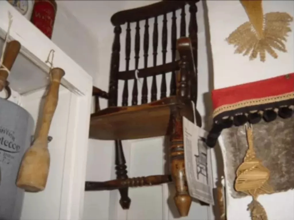 Kursi kematian Busby's Stoop Chair. (factslegend.org)