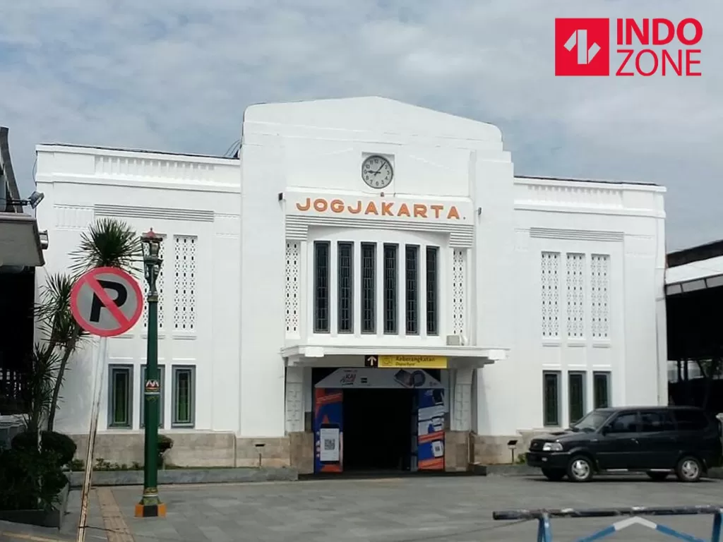Stasiun Tugu Yogyakarta. (INDOZONE/Desika Pemita)