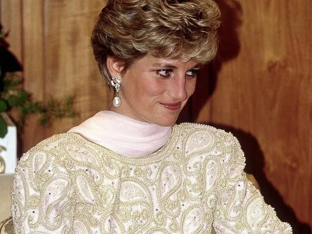 Putri Diana tak mau lagi pakai brand Chanel setelah bercerai (Instagram/@princessdianalady)