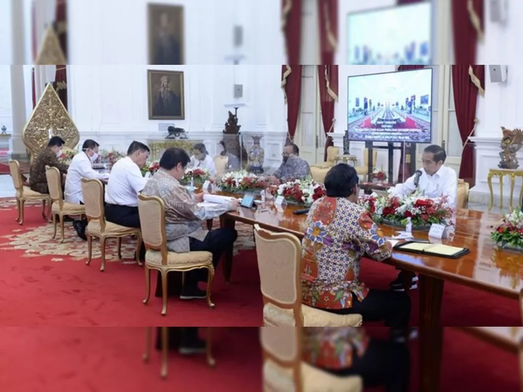 Presiden Joko Widodo menggelar rapat terbatas di Istana Merdeka. (Dok. Biro Pers Setpres)