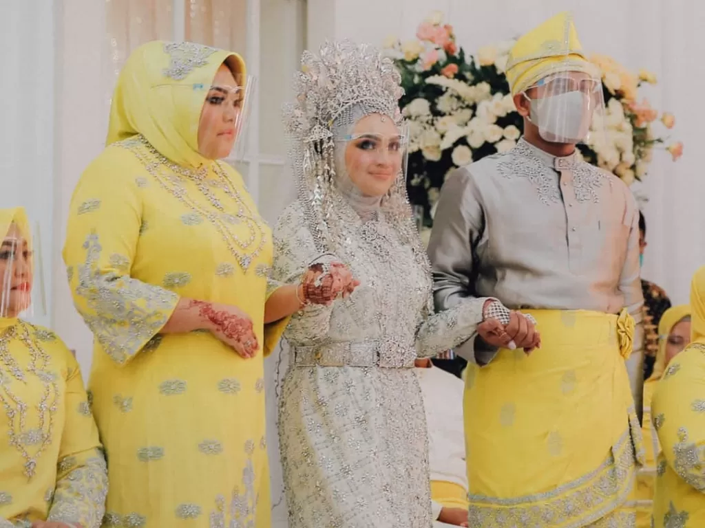 Proses pernikahan putri Edy Rahmayadi, Siti Andira Rahmayana. (Instagram/Edy Rahmayadi)