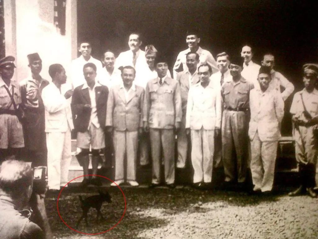 Foto kabinet pertama presidensial usai kemerdekaan RI 17 Agustus 1945. (Istimewa)