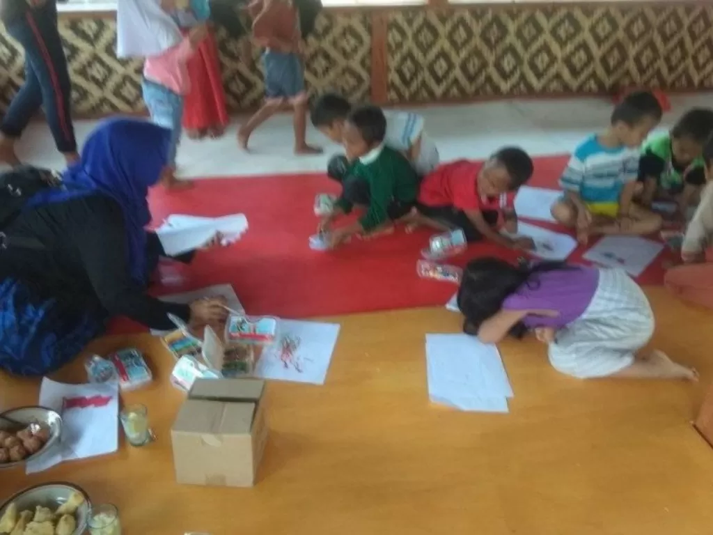 Puluhan anak-nak Badui di Lembah Barokah Ciboleger, Kecamatan Leuwidamar, Kabupaten Lebak, Provinsi Banten, Selasa (18/8/2020). (FOTO: ANTARA/Mansur Suryana).